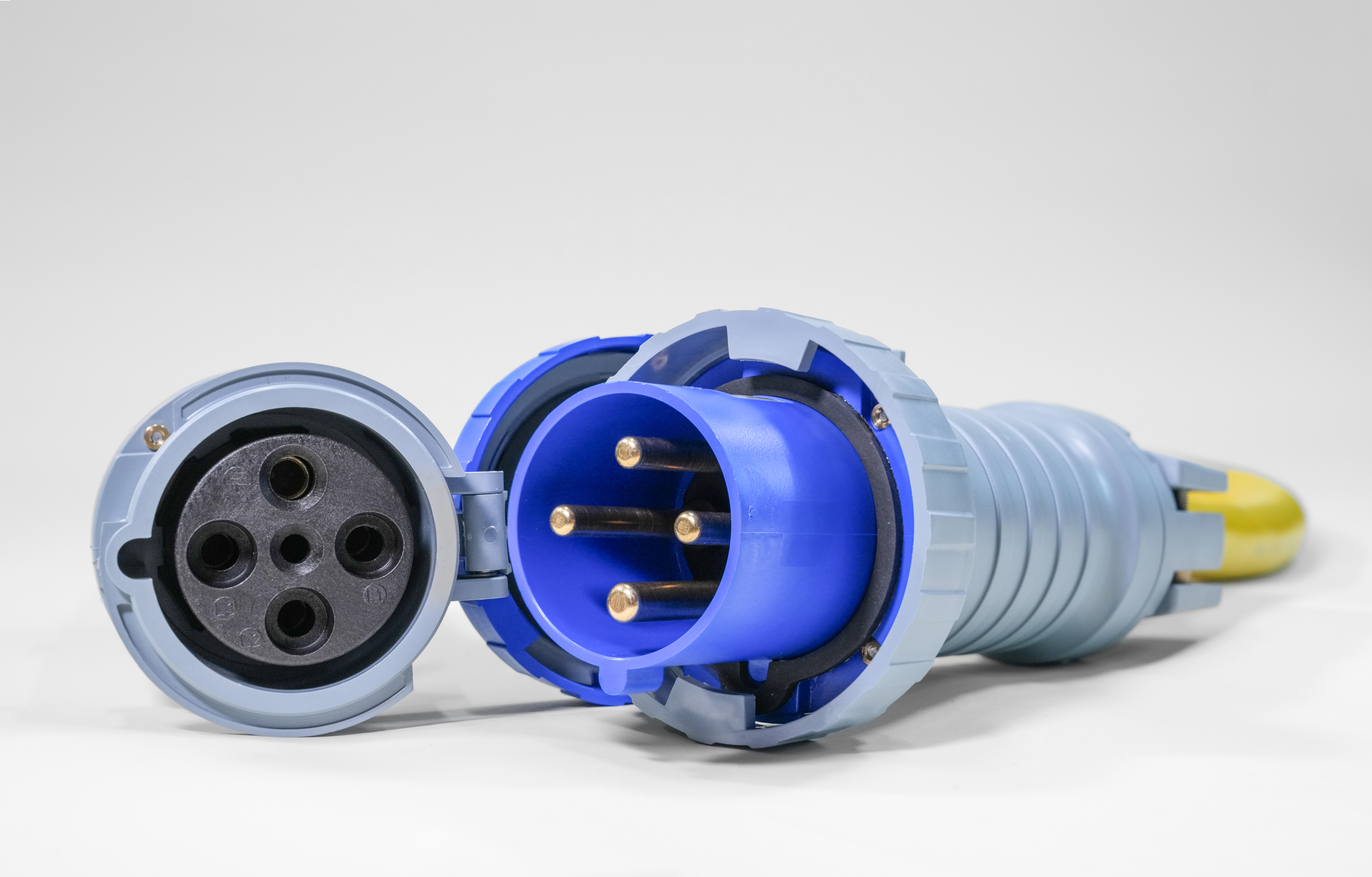 union issue N°16 IEC 60309 Cable Assemblies